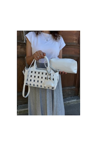 Just Polo Kadın Yeni Sezon Örgü Detaylı Ayarlanabilir Askılı Şık Çapraz El & Omuz Çantası Ebat : 26 X 17 Cm Rugan Beyaz