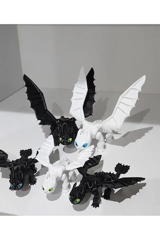 Hayat Ve Sanat Ejderhanı Nasıl Eğitirsin Dişsiz & Işığın Öfkesi /3 Adet Yavru Aile Seti /5 Adet Hareketli Ejderha