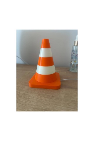 Trafik Konisi Masa Lambası