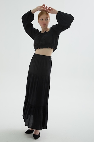 Fashion Friends 24y0220k1 Kadın Yakası Fırfırlı Crop Bluz 24Y0220K1-R1534 Siyah