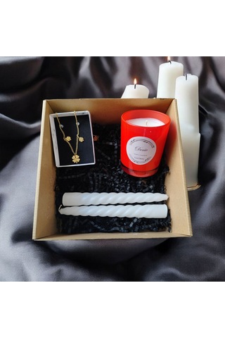 Denic Hediye Seti Kokulu Kırmızı Bardak Mum Yonca Kolye Beyaz Burgulu Mum