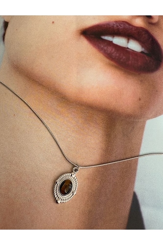 Oval Taşlı Kararmaz Çelik Kadın Gümüş Renk Kolye Modern Ve Şık Altın