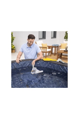 Temizlik Seti İle Şişme Spa Bakımında Kolaylık Sağlayın Açık Ahşap