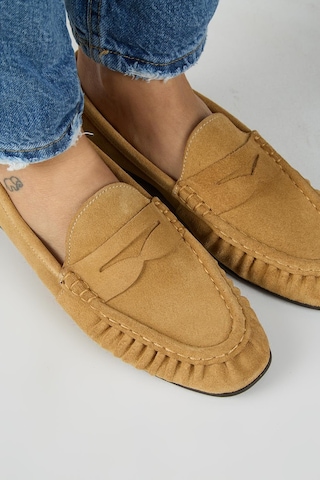 Manijero Tuubi Kadın Hakiki Deri Pileli Loafer Kum Ayakkabı