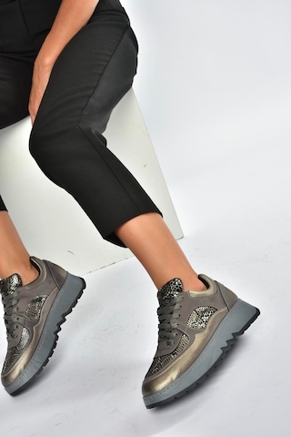 Fox Shoes V820720309 Gri Kalın Tabanlı Spor Ayakkabı Sneakers Gri