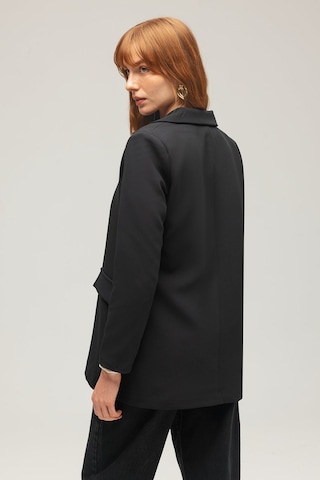 Sââde Kadın Tek Düğmeli Dokuma Kruvaze Blazer Ceket - Kuşaklı Siyah