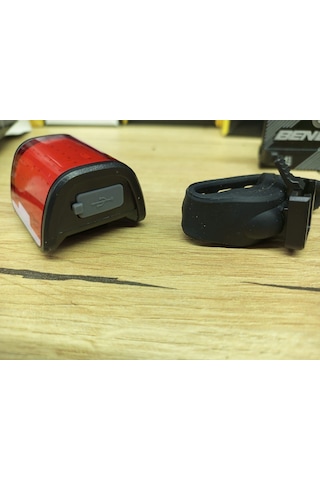 Forte Gt 6042 Bisiklet 4 X Aaa Pil Ön Far Usb Şarjlı Metal Gövde Kırmızı