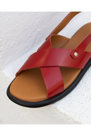 Futsishoes Jade Kırmızı Hakiki Deri Çarpraz Tokalı Kadın Sandalet