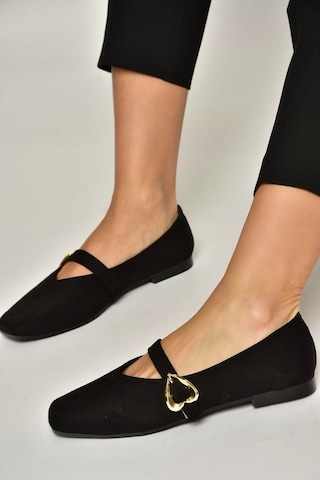 Fox Shoes Y726632602 Siyah Süet Kalp Toka Detaylı Kadın Babet Siyah