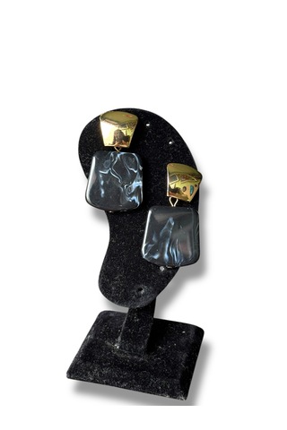 Kare Taşlı Sallantılı Şık Çelik Küpe Altın - Siyah