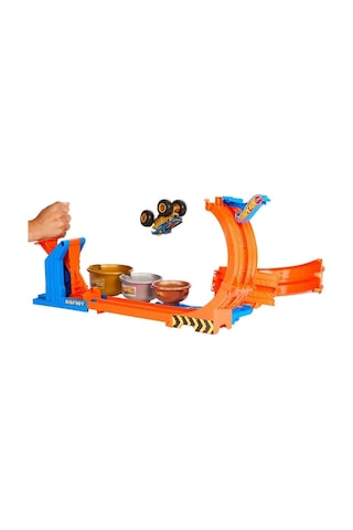 Hot Wheels Monster Trucks Döngü ve Takla Bigfoot Oyun Parkuru - Standart