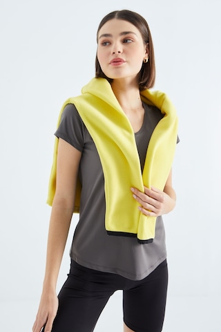 Tommy Life Gri Basic Kısa Kol Standart Kalıp V Yaka Kadın T-shirt - 97145 Gri