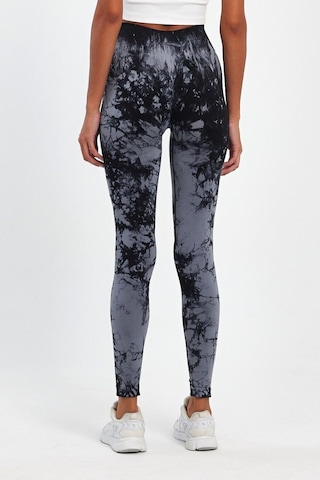 Şmart Arkası Büzgülü Seamless Desenli Tayt