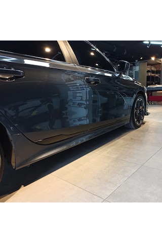 Honda Civic Fe1 Uyumlu 2022+ Piano Black Kapı Alt Çıtası