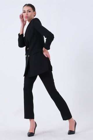 Feminist Siyah Kadın Dört Düğmeli Kruvaze Blazer Ceket & Pantolon Takım 0106305