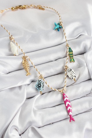 Seramik Motifli Pembe Balık Figürlü Model Krem İp Kadın Kolye Çok Renkli