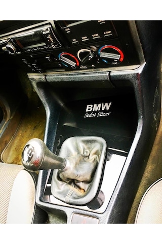 Bmw E39 - E34 Vites Konsolu Kişiye Özel Pıano Black Pleksi Oto