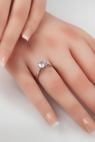 925 Ayar Gümüş Rodyumlu Tektaş Bayan Yüzük -7980