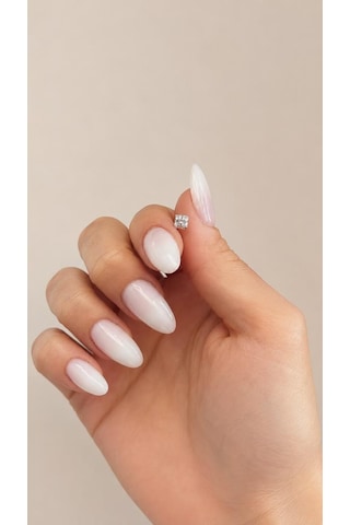 925 Ayar Gümüş Kare Zirkon Taşlı Mini Tragus Helix Piercing Küpe Minimal Kadın Küpe çok renkli