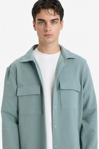Defacto Esnek Kumaş Twill Gömlek E7689ax26spgn1175 Yeşil-gn1175