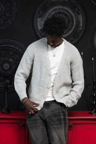 Akçaylar Oversize Crop Model V Yaka Düğme Kapamalı Örgü Hırka Gri