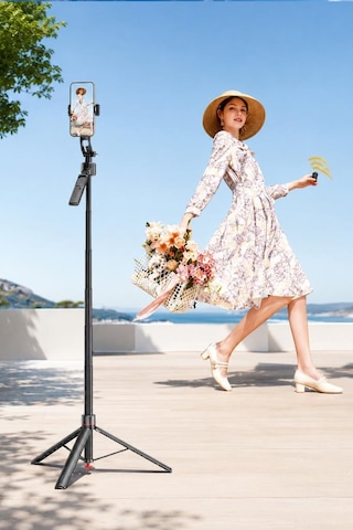Tripod 360 Yüz Takipli Akıllı Gimbal Çok Amaçlı Kumandalı 1.76 Cm Selfie Çubuğu Tt07 Siyah