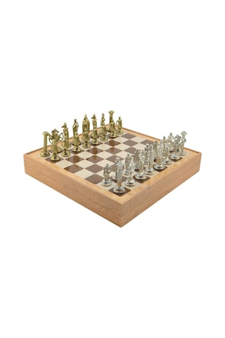 Ayrex Büyük Boy Metal İngiliz Satranç Takımı Parlak Ve Rustik Desenli Sandıklı Mdf Tahtası 36x36x6 Cm.