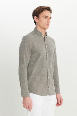 AC&Co / Altınyıldız Classics Erkek Hakı %100 Pamuk Flamlı Slim Fit Dar Kesim Düğmeli Yaka Armürlü Gömlek Haki
