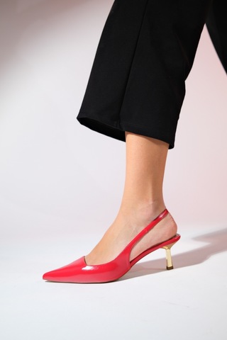 Luvishoes Marten Kırmızı Cilt Kadın Sivri Burun Arkası Açık İnce Topuklu Ayakkabı Kırmızı