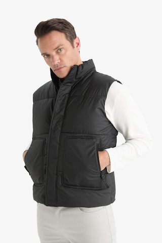 Defacto Regular Fit Dik Yaka Fermuarlı Şişme Yelek C5818ax25aubk27 Siyah