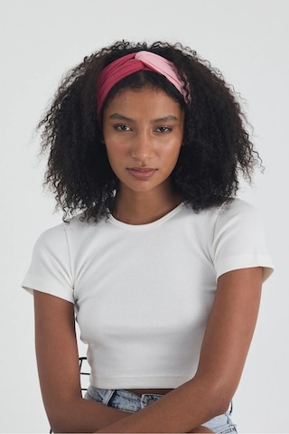 Beyaz Kısa Kol Bisiklet Yaka Vücuda Oturan Kaşkorse Crop + Bandana Set %100 Pamumklu, Esnek Rahat Beyaz-fuşya-pembe