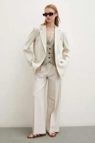 Never More Cep Kapaklı Kesik Detaylı Blazer Ceket Bej Bej