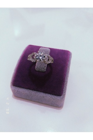 Kalpli Tektaş Model 925 Ayar Bayan Gümüş Yüzük