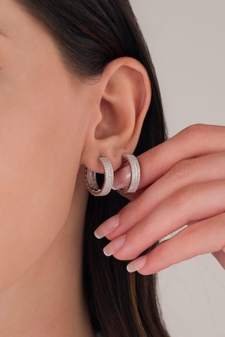 925 Ayar Gümüş 15 Mm Beyaz Zirkon Taşlı Halka Küpe