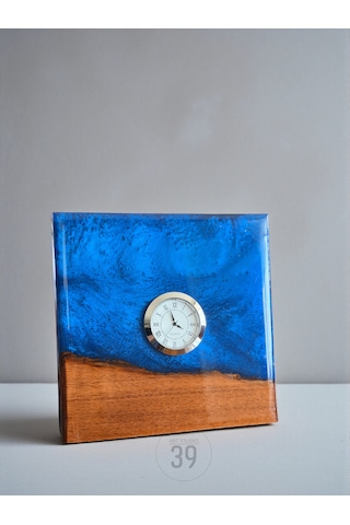 Classic Ceviz & Epoksi Masa Saati 3,5 Cm Gümüş Quartz Mekanizma Tasarım Masaüstü Saat 15x15 Cm Çok Renkli