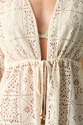 Penti Ekru Jasmine Kimono