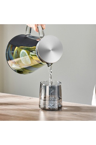 Qerhome Borosilikat Cam Metal Kapaklı Lüks Sürahi 1900 Ml Füme