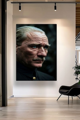 Atatürk Portresi Realistik Görünümlü Kanvas Tablo Ev Duvar Salon Ofis Dükkan Hediyelik Dekarasyon Süsü