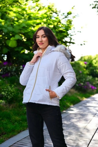 Barbora Kışlık Kürklü Kapüşonlu Şişme Kadın Mont Beyaz
