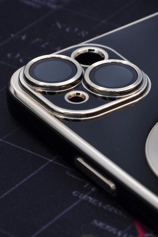 Apple Uyumlu iPhone 13 Magsafe Özellikli Lens Korumalı Renkli Kılıf Siyah