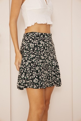 Darlin Moda Siyah Çiçek Desenli Mini Şort Etek Dm2024 Siyah
