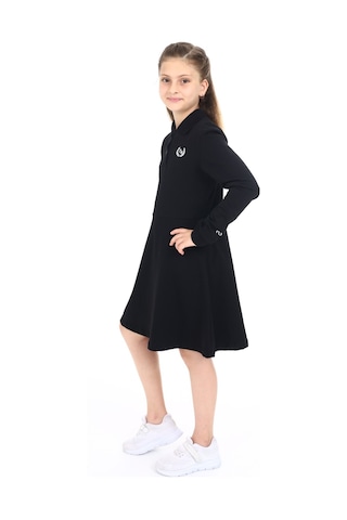 Toontoy Kız Çocuk Polo Yaka Çıtçıtlı Göğsü Baskılı Elbise Siyah