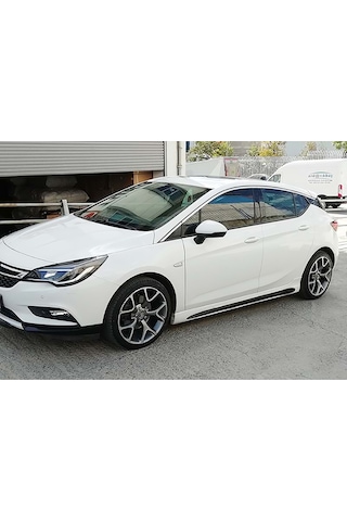 Opel Astra K Sport Marşpiyel Seti Mat Siyah Plastik 2015-2021