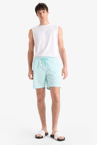 Defacto Regular Fit Desenli File Astarlı Kısa Boy Deniz Şortu E0977ax25hsgn1101 Yeşil