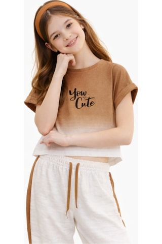 İrem Çocuk Giyim Kız Çocuk You Cute Yazılı Kahverengi Çift Renk Tişört Yanı Şeritli Pantolonlu İkili Takım Kahverengi