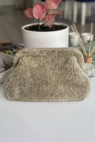 El Yapımı Açık Zeytin Yeşili Renk Teddy Yün Örgü El Çantası Yeşil