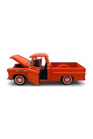 Motormax 1958 Chevrolet Apache Fleetside Pickup 1/24 Model Araba