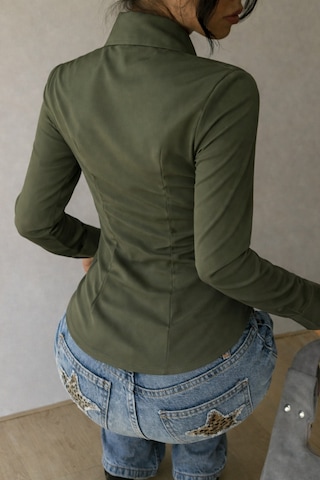 Kadın Premium Gömlek Slim Fit Uzun Kollu Şık Ofis Günlük Kombin Basic Klasik Gömlek Haki