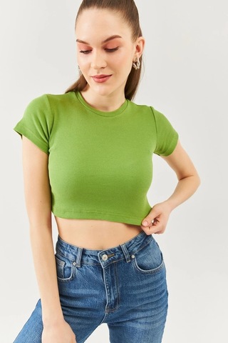 Kadın Kısa Kol Bisiklet Yaka Vücuda Oturan %100 Pamuklu Kaşkorse Esnek Crop Bluz Çimen Yeşili