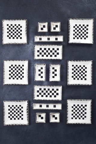 Piatti Naturali 16 Parça 6 Kişilik Dama Kahvaltı Takımı Handmade Sunum Set Siyah